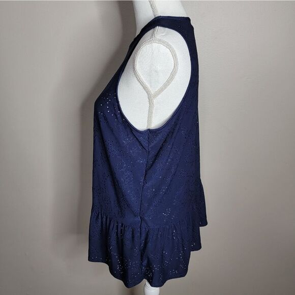 W5 Eyelet Navy Tank Top Medium - Picture 4 of 7